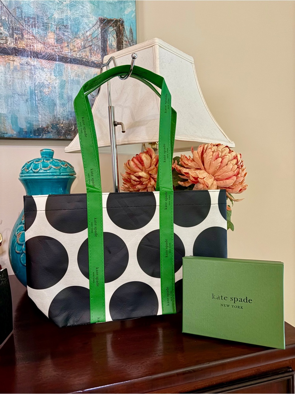 New kate spade bundle reusable shopping tote and gift box with tissue.